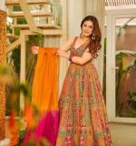 New Gown Elegance With Modern Touch