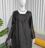 Beautiful Perfect For Festive Wear Parties & Special Occasions
