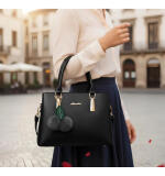Women's PU Leather Solid Shoulder Zipper Handbag (Black)