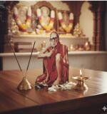 Wooden Kanchi Sri Sankaracharya Maha Periyava Table Top Devotional Player (Multicolor)